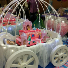 Small Angel Carriage, in white