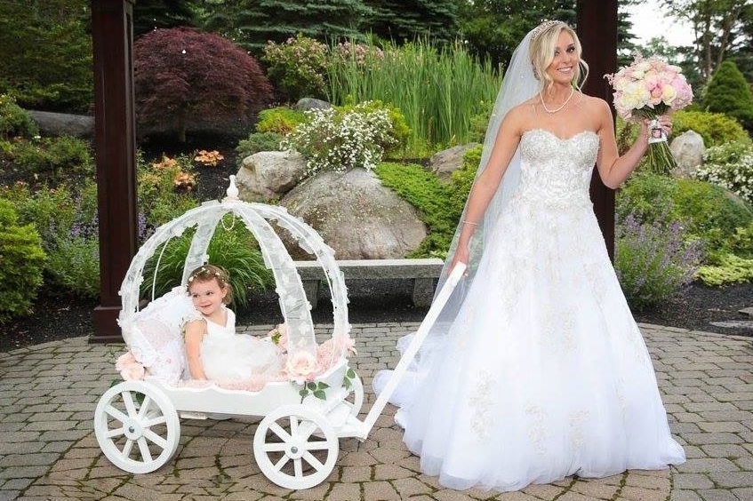wedding wagon for flower girl